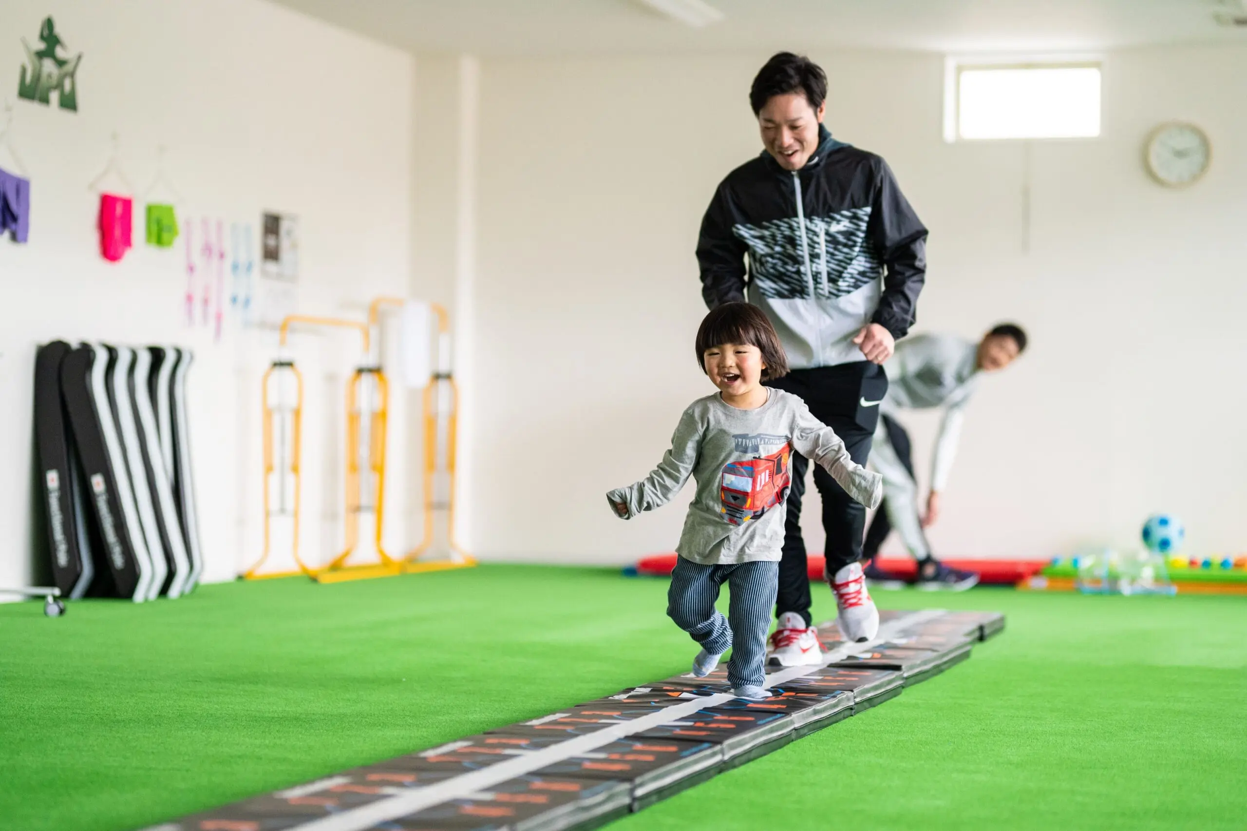 園児 体操体幹トレーニングの様子2