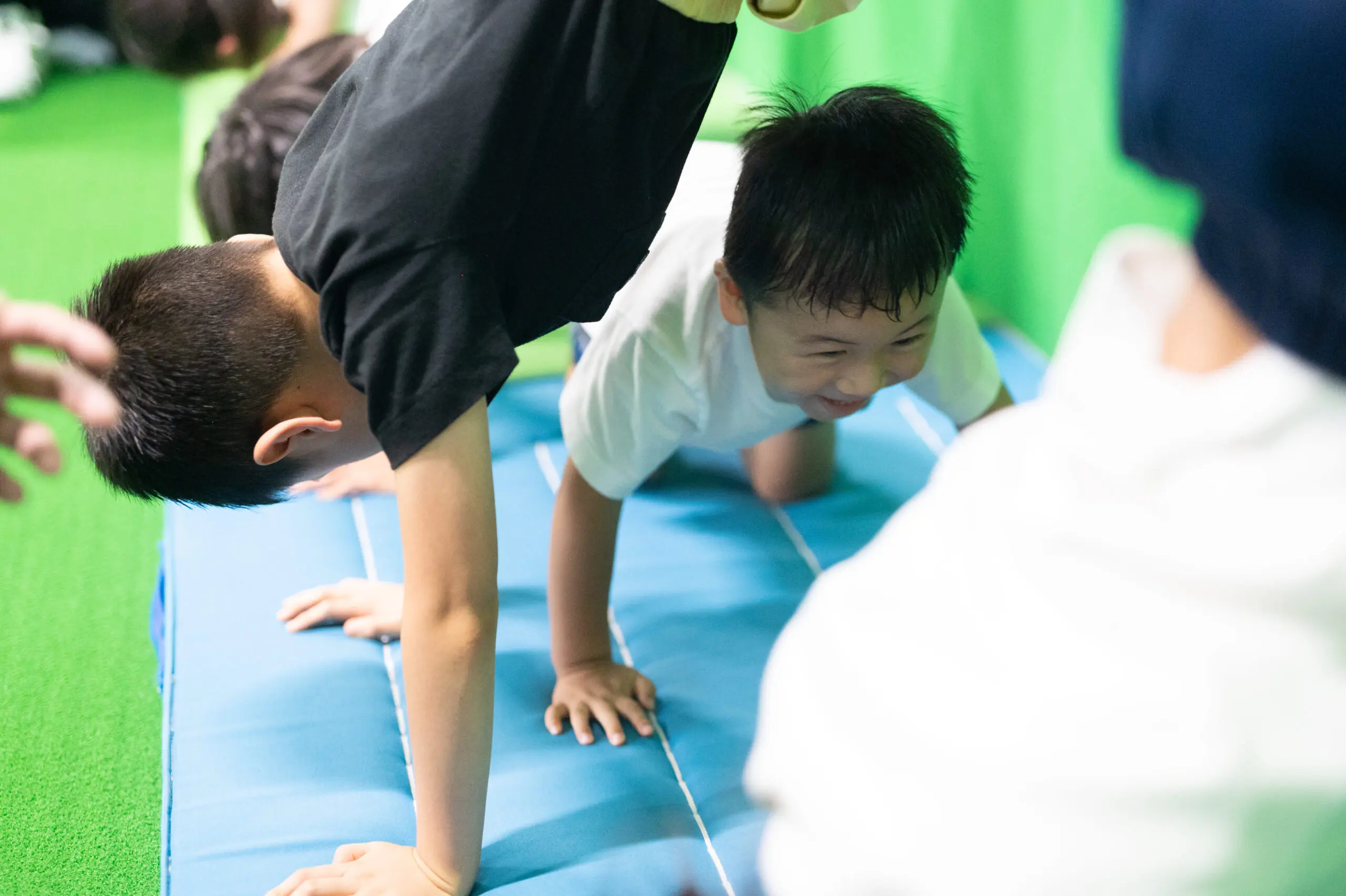 園児 体操体幹トレーニングの様子5