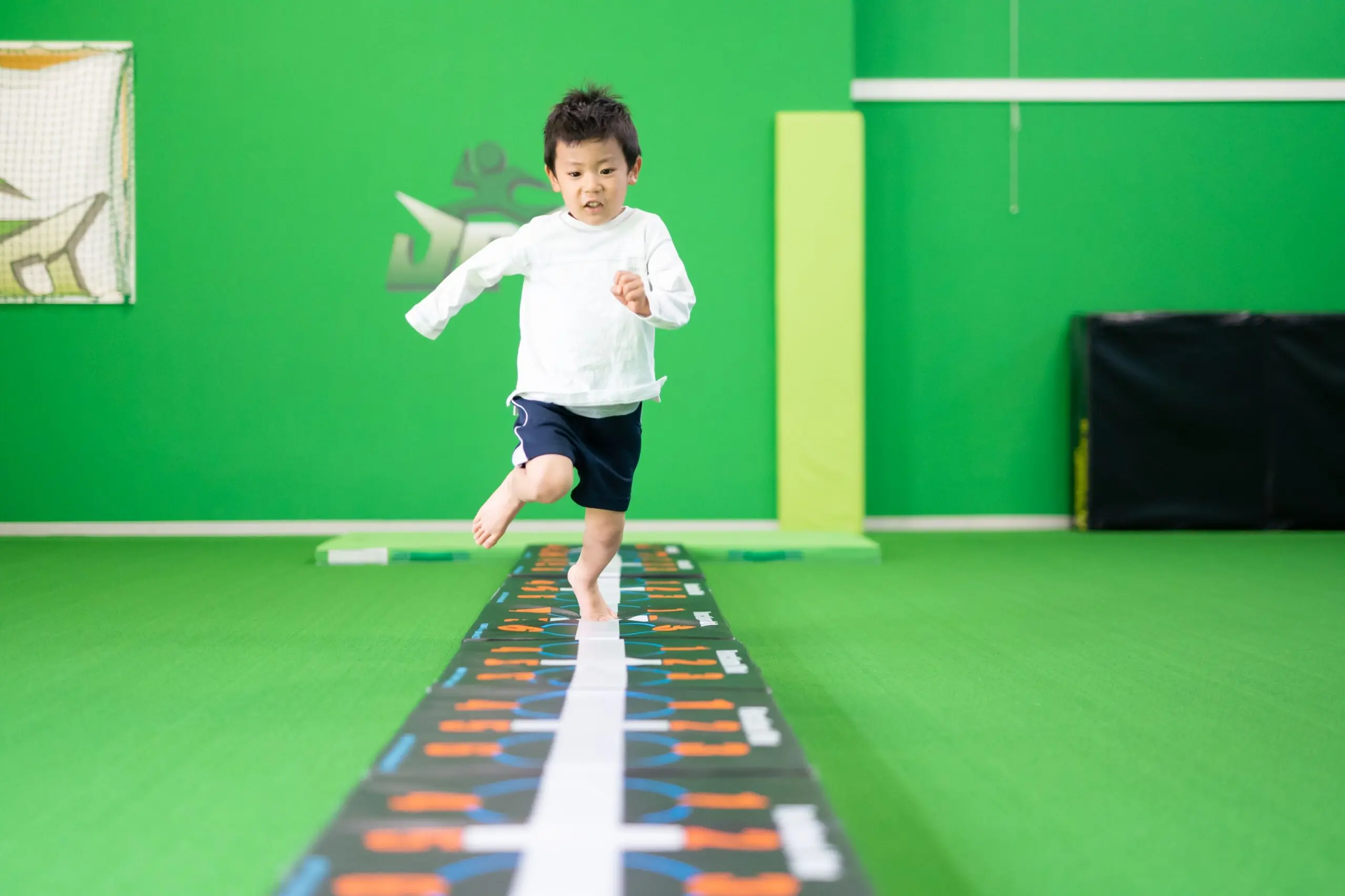 小学生 体操体幹トレーニングの様子8